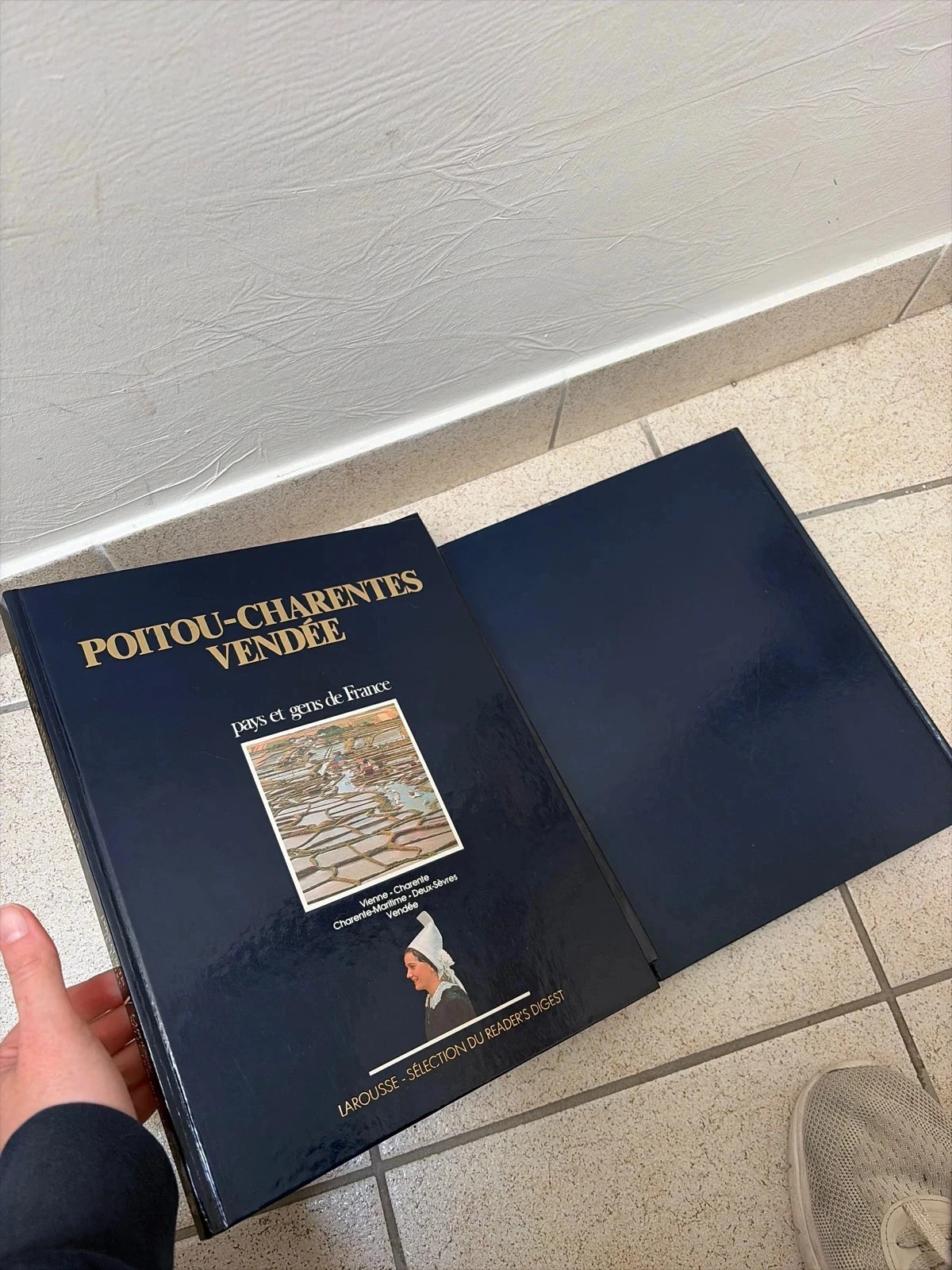 Lot 5 books country and people of France – photo 3